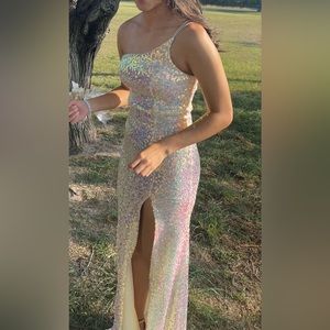 Prom dress ivory, iridescent